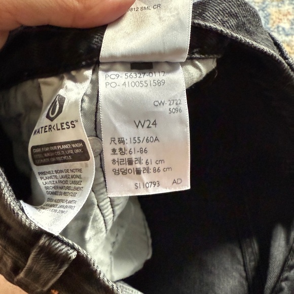 Levi's Bundle 2 pairs of 501 Denim Shorts - Size 24 - Picture 7 of 7